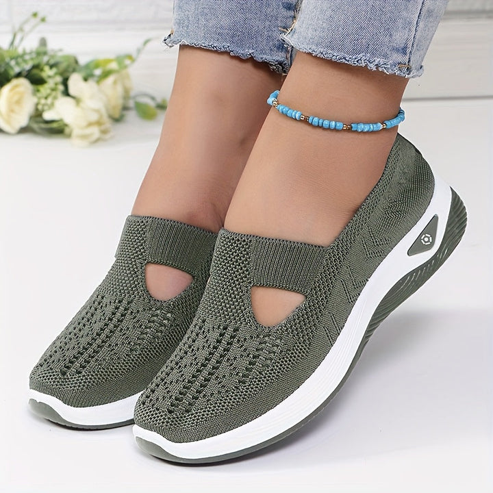 Easy-to-wear sports shoes, stable comfort