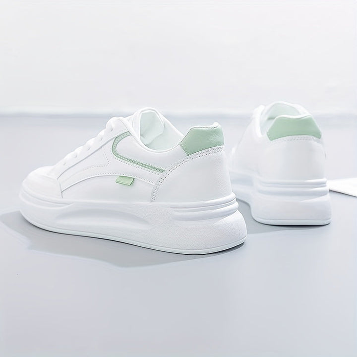 Chic White Sneakers Lightweight Comfort