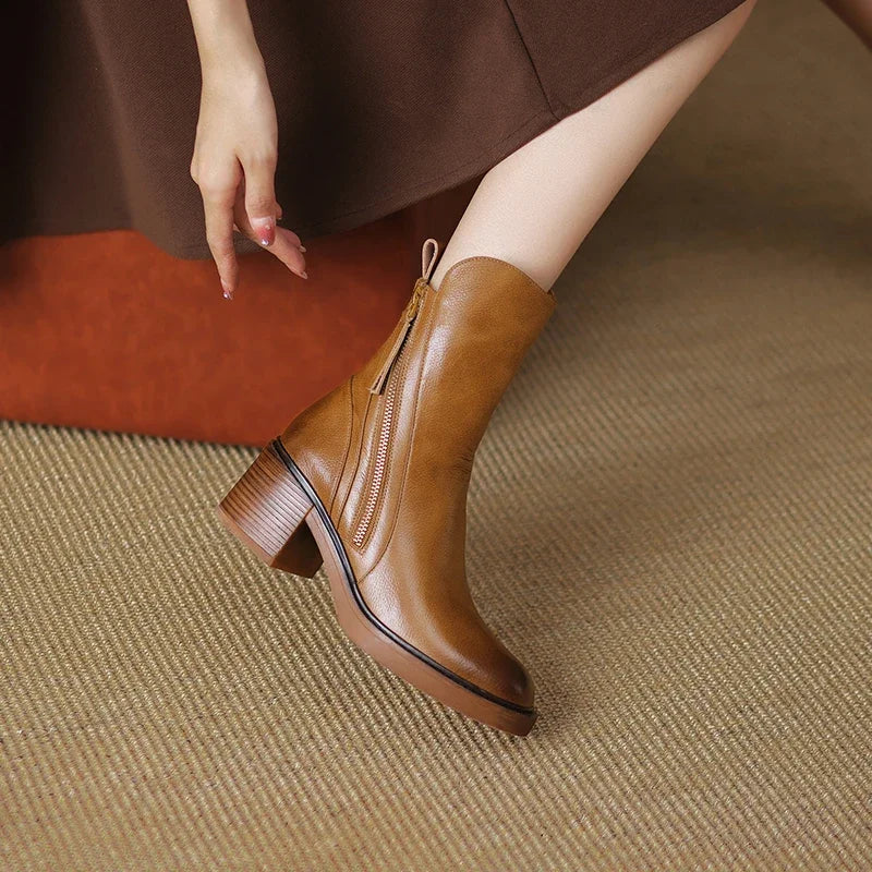 Minimalist Ankle Boots for Women – Effortlessly Stylish & Comfortable