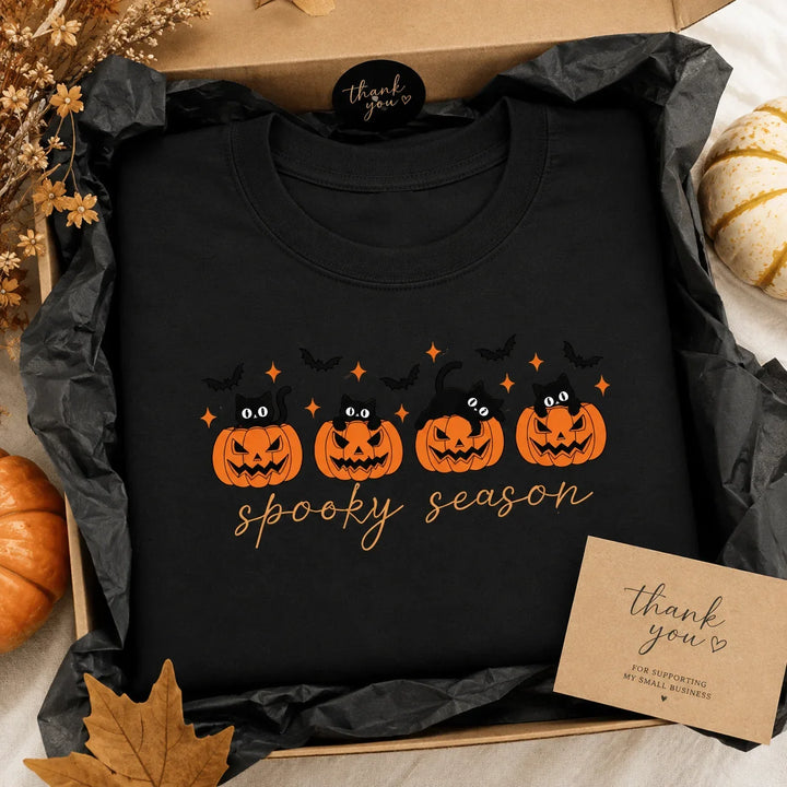 Women's Cute Halloween Cat & Pumpkin T-Shirt